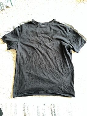 VTG American Eagle Outfitters 100% Cotton Black Crewneck Medium Short Sleeve Tee